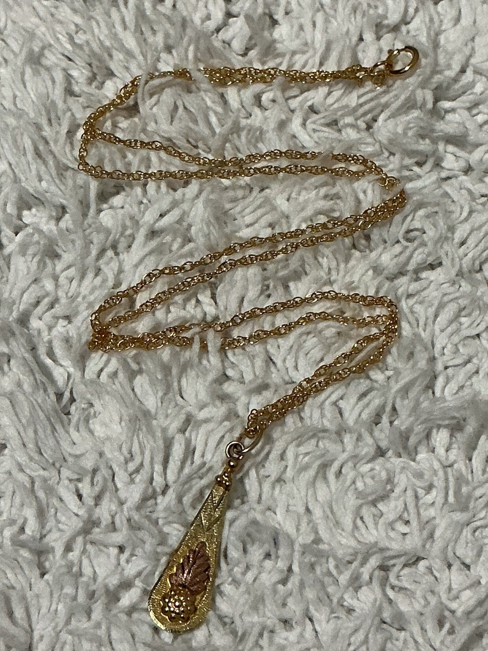 10K / 12K BLACK HILLS GOLD J. Co. Teardrop Pendant Vintage